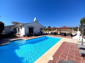 Villa with Private Pool - Cerros del Aguila